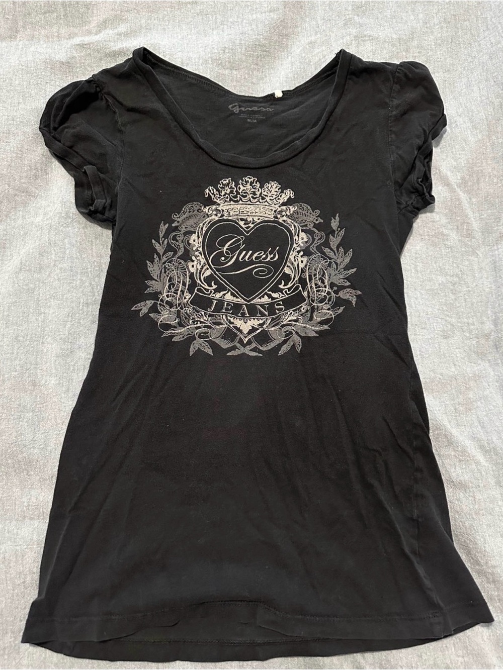 Guess Black Short-Sleeve Crest Logo Tee